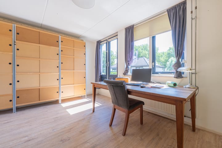 Photo 46 of Bijenstraat 6