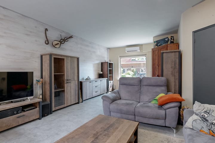 Foto 11 van Esdoornstraat 18