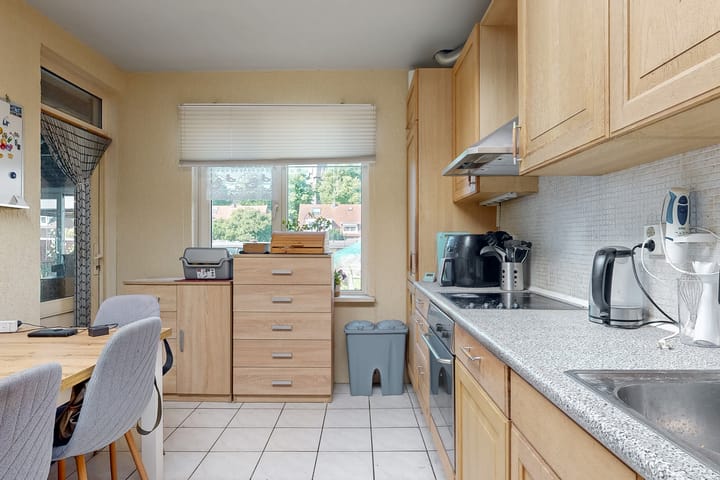 Foto 13 van Esdoornstraat 18