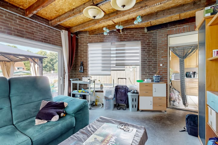 Foto 16 van Esdoornstraat 18