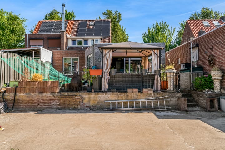 Foto 31 van Esdoornstraat 18