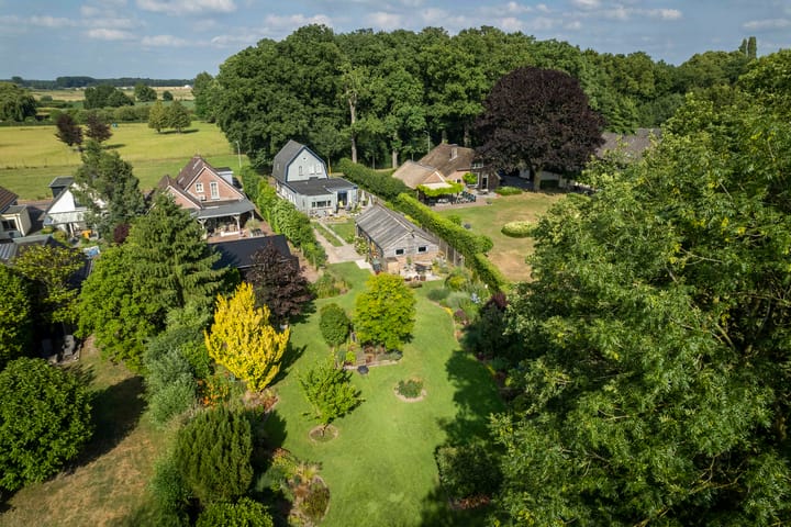 Foto 2 van Dorpsstraat 9