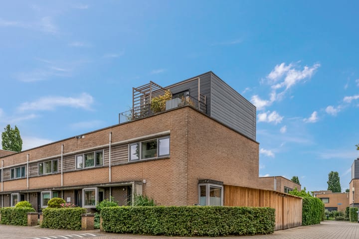 Photo 1 of Rosamundstraat 37