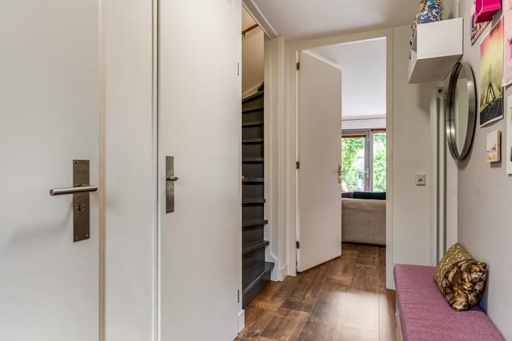 Photo 14 of Rosamundstraat 37