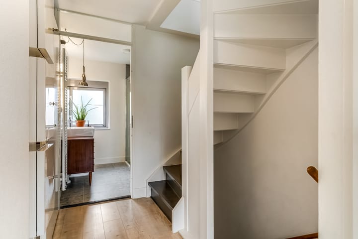 Photo 26 of Rosamundstraat 37