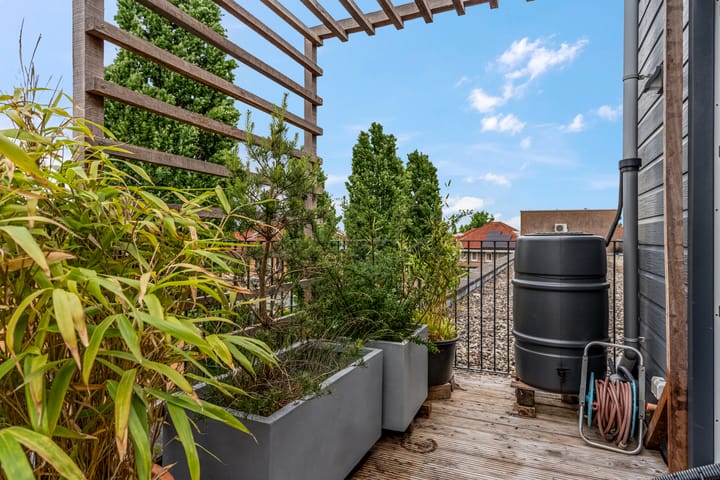 Photo 32 of Rosamundstraat 37