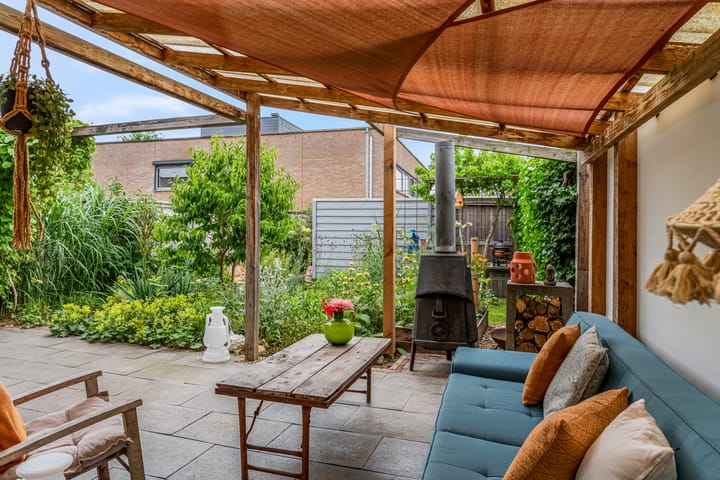 Photo 41 of Rosamundstraat 37