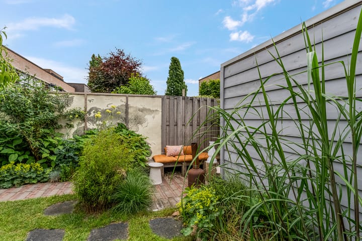 Photo 40 of Rosamundstraat 37