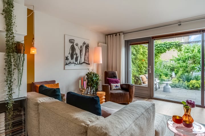 Photo 8 of Rosamundstraat 37