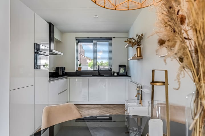 Foto 13 van Woudrichemstraat 137