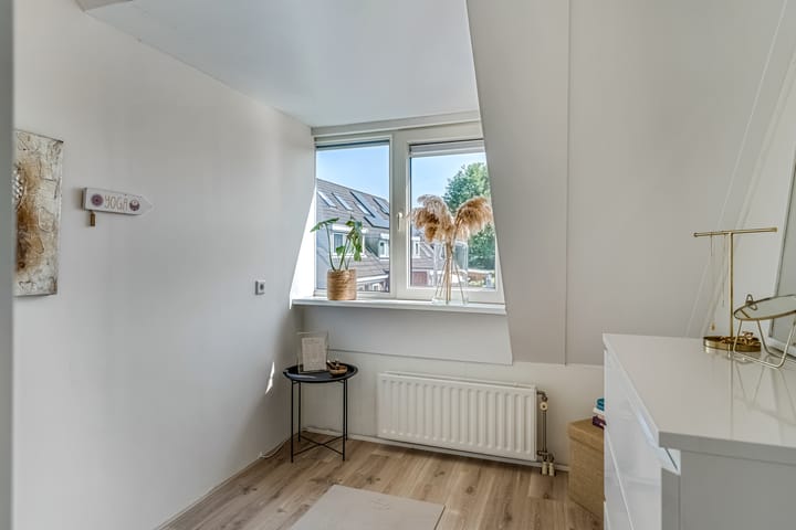 Foto 25 van Woudrichemstraat 137