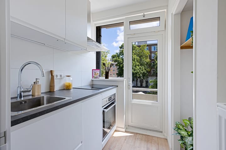 Foto 3 van Admiraal de Ruyterweg 39-B