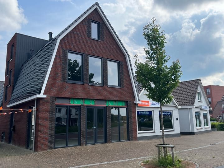Julianaplein 1, Roden