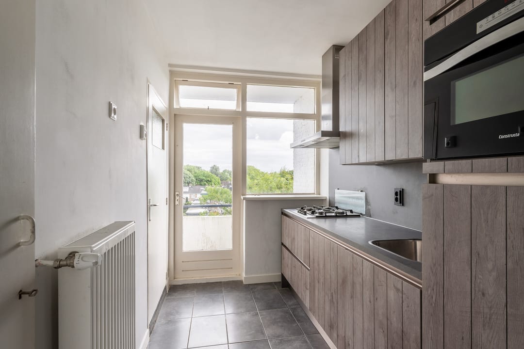 Foto 8 van Dahliastraat 220