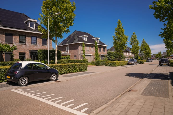 Foto 42 van Meester A Datemalaan 17