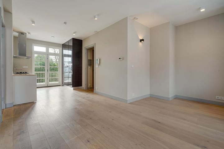 Photo 1 of Molenstraat 12-C