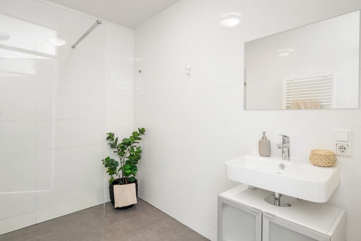 Foto 4 van Aartsbisschop Romerostraat 630