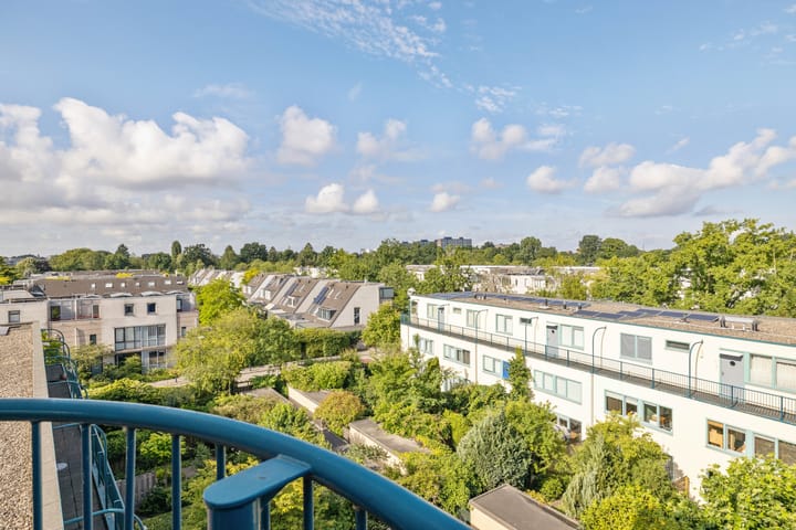 Foto 22 van Aartsbisschop Romerostraat 630