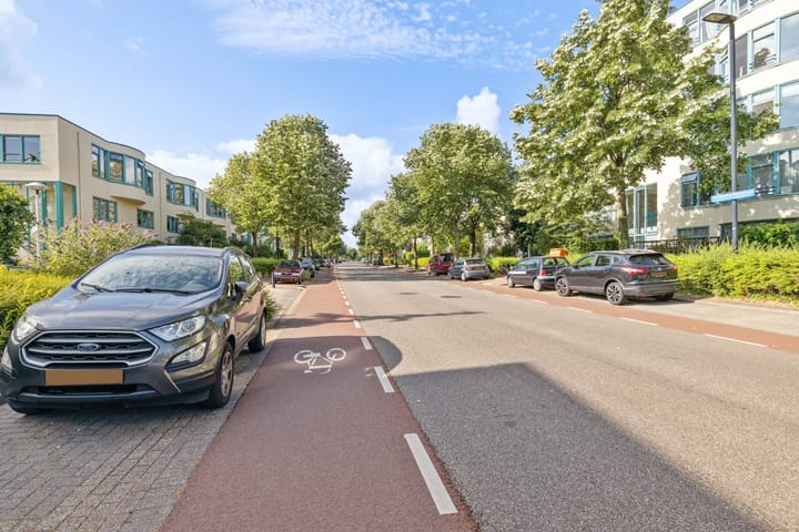 Foto 27 van Aartsbisschop Romerostraat 630