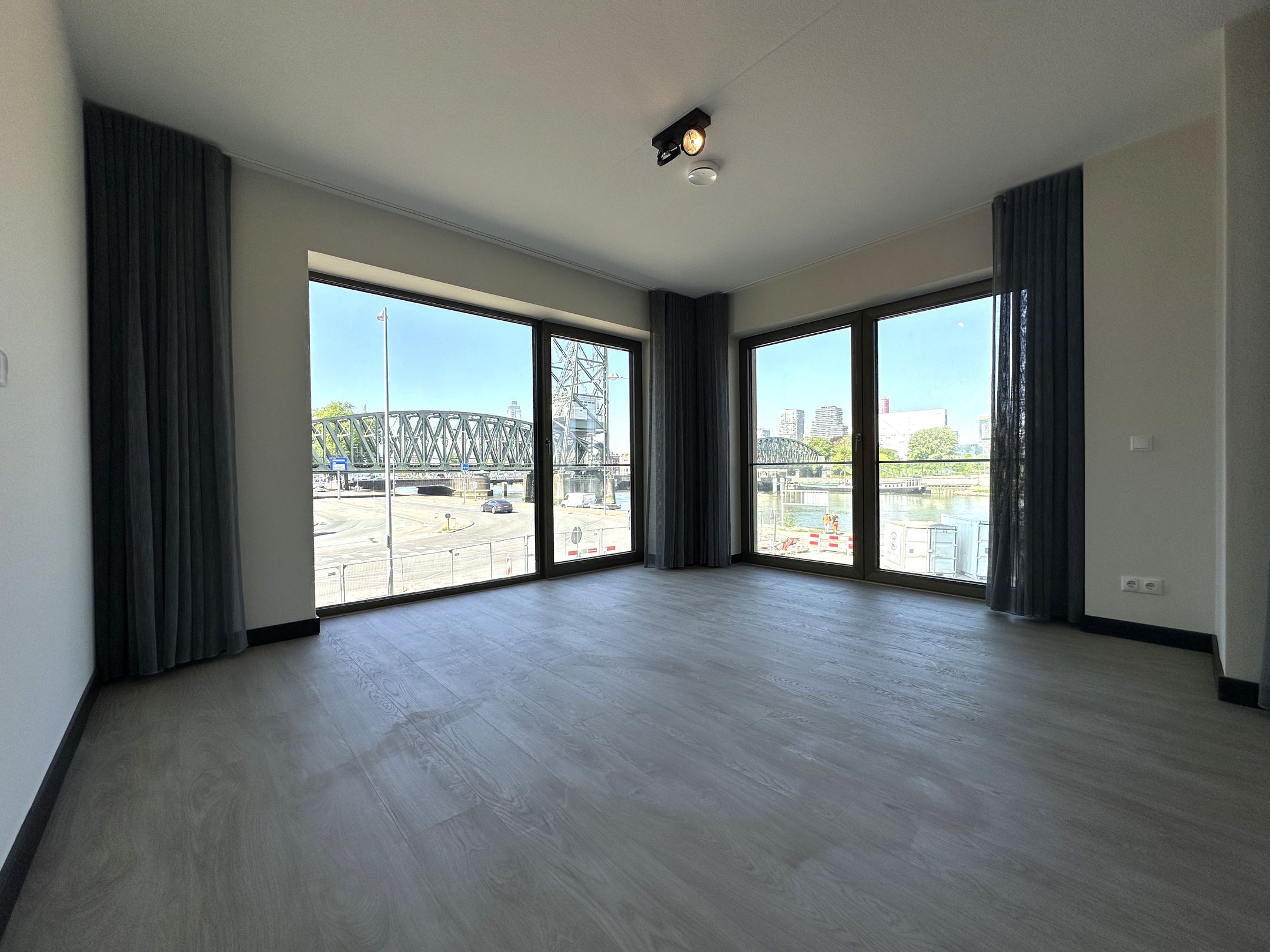 Foto 6 van Oranjeboomstraat 4-G