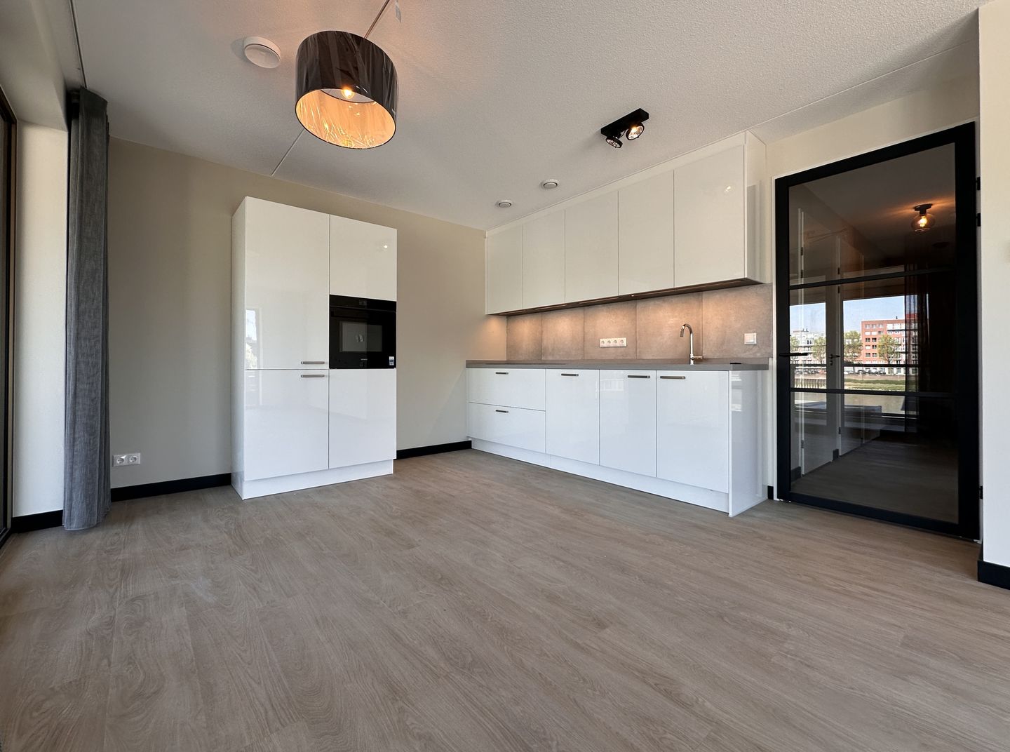 Foto 10 van Oranjeboomstraat 4-G