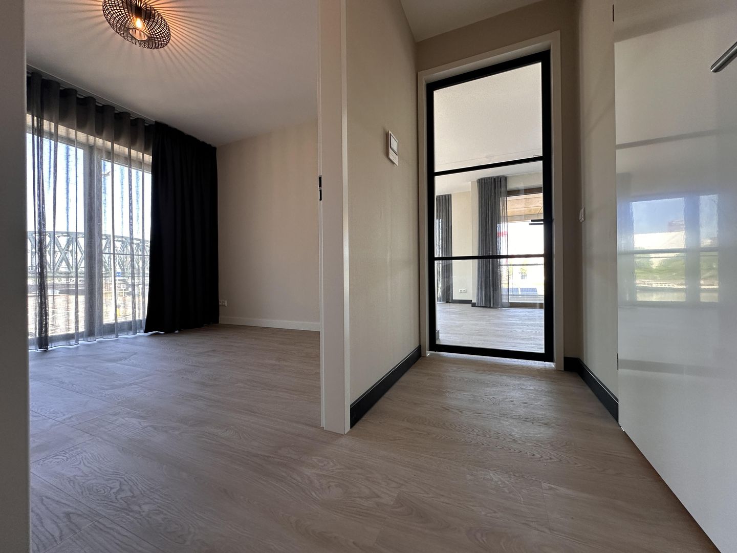 Foto 25 van Oranjeboomstraat 4-G