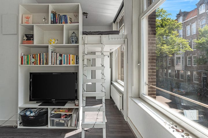 Photo 8 of Pretoriusstraat 28-1V