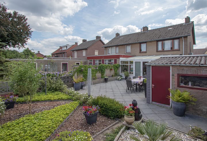 Foto 24 van Industriestraat 101