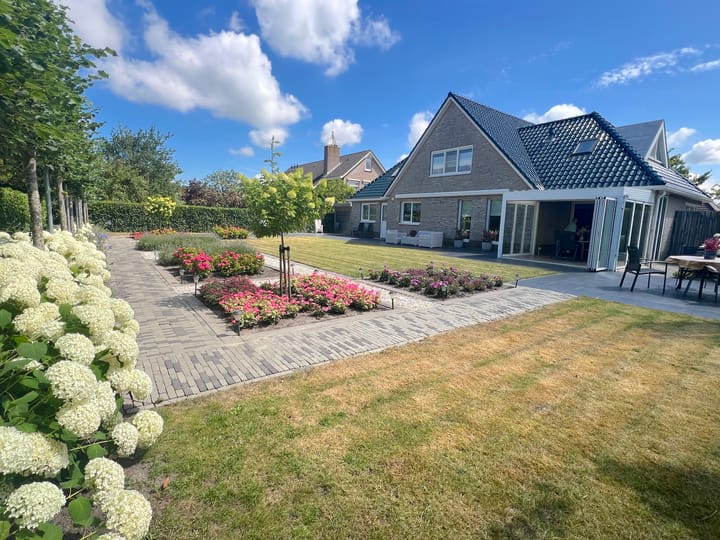 Foto 51 van Charlotte de Bourbonlaan 7