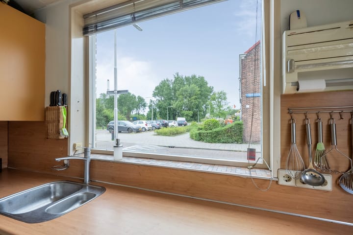 Foto 15 van Van der Poelstraat 29