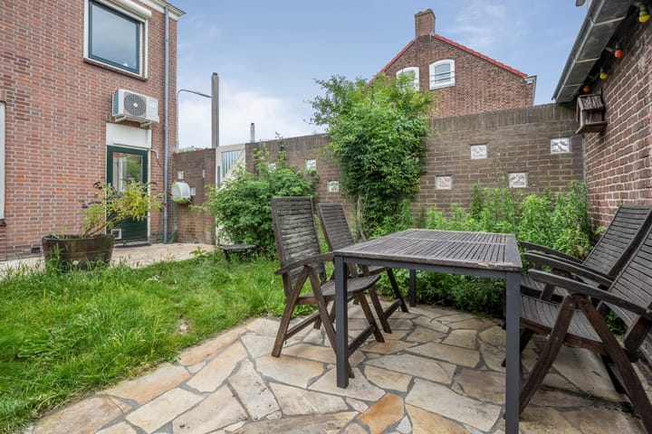 Foto 20 van Van der Poelstraat 29