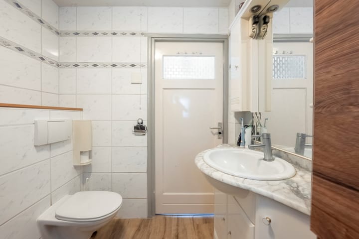 Foto 28 van Van der Poelstraat 29