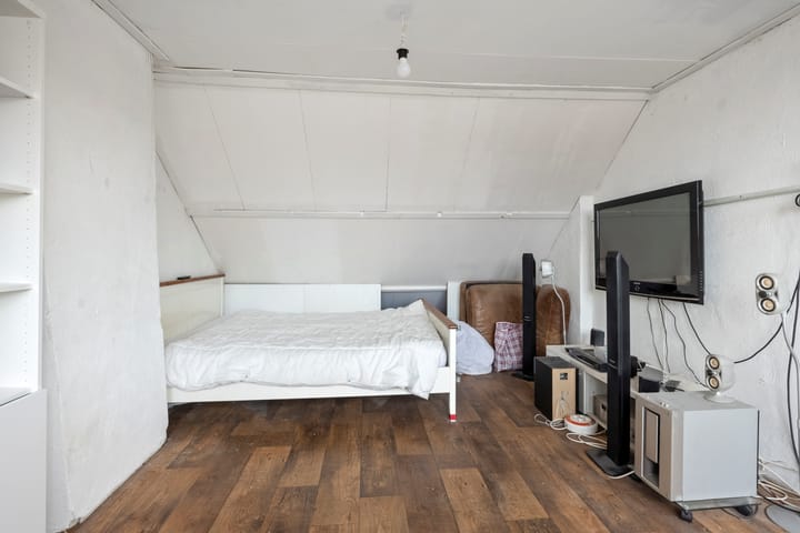 Foto 35 van Van der Poelstraat 29