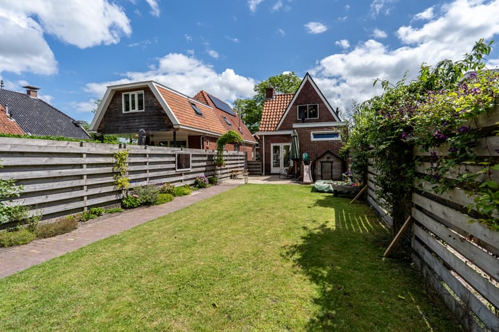 Photo 35 of Sportterreinstraat 25