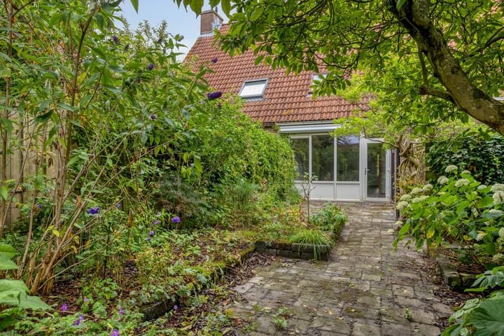 Photo 38 of De Veste 11 8