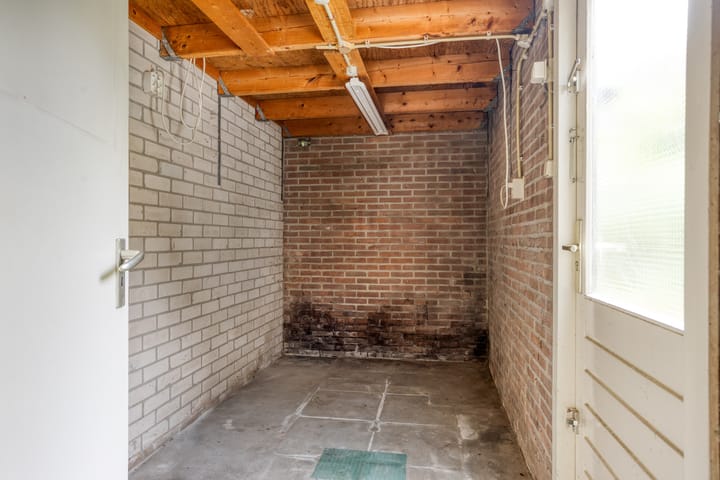 Photo 40 of De Veste 11 8