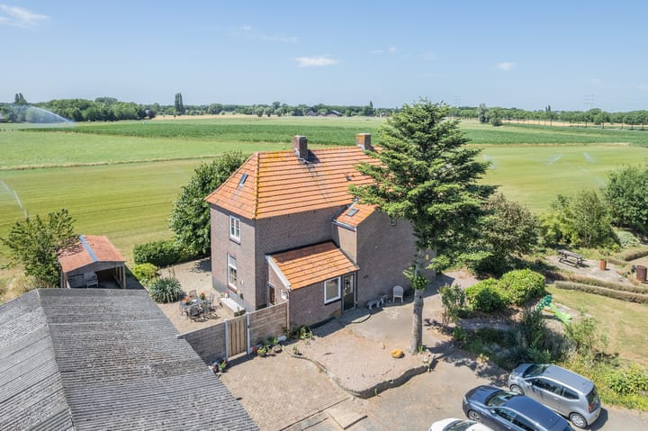 Foto 57 van Waalseweg 2