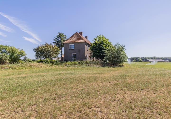 Foto 81 van Waalseweg 2