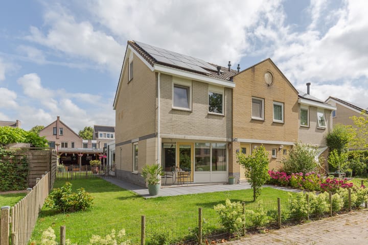 Foto 1 van Croleskwartier 82