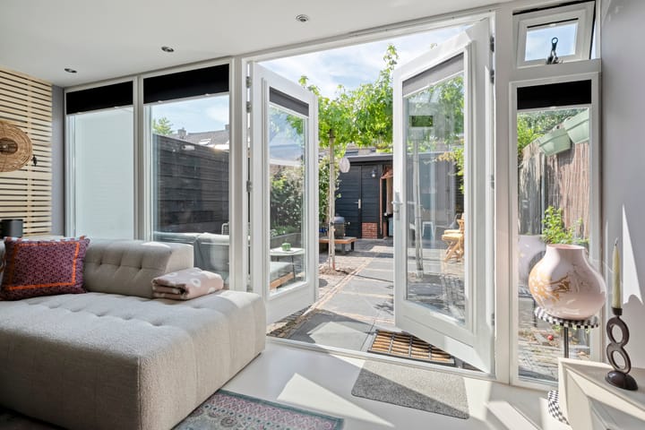 Foto 13 van Tholenstraat 9