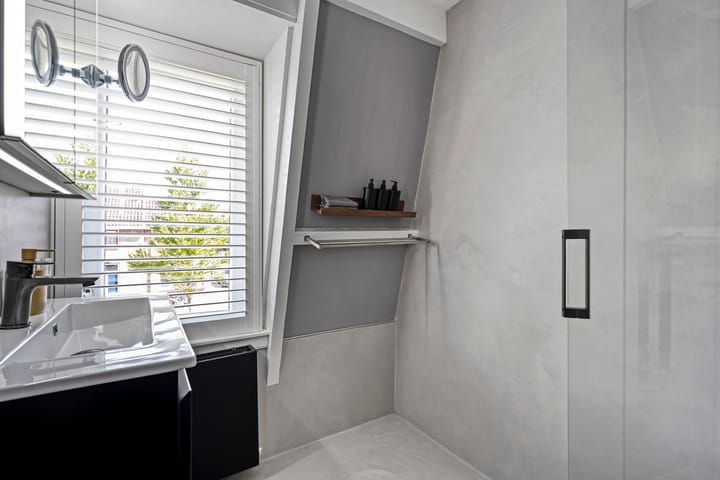 Foto 24 van Tholenstraat 9