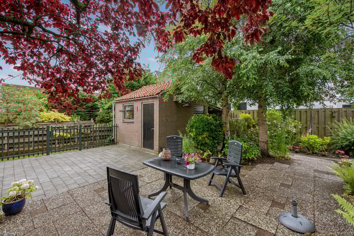 Photo 6 of Delftsestraatweg 89