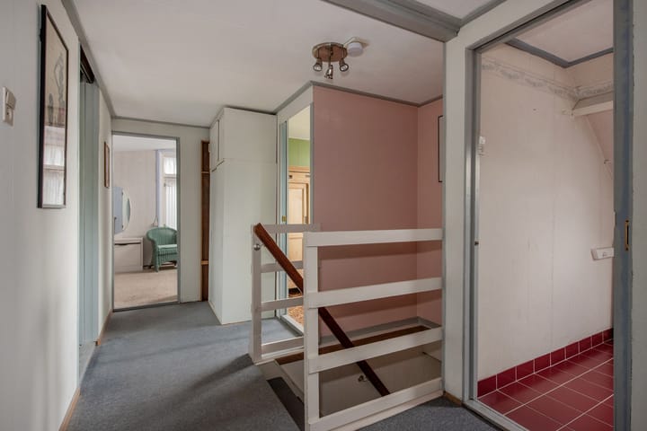 Photo 38 of Delftsestraatweg 89