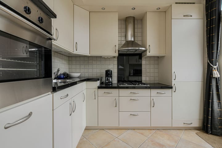 Foto 12 van Lisztstraat 17