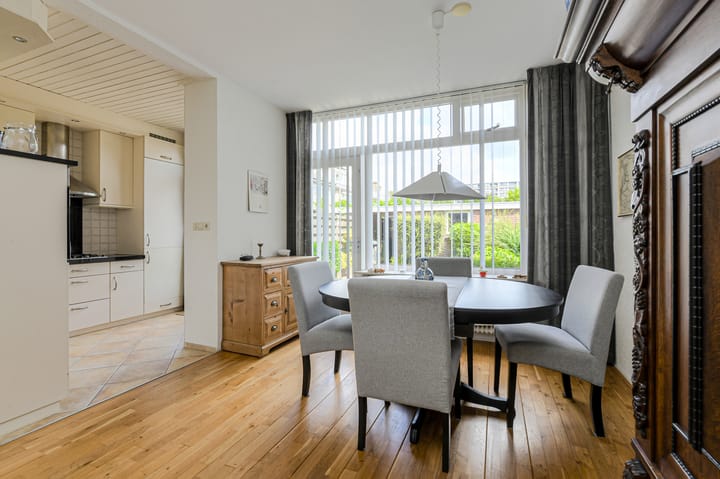 Foto 10 van Lisztstraat 17