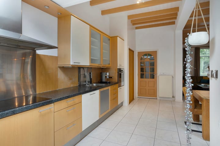 Foto 13 van Westwal 91