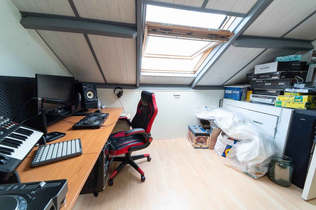 Photo 37 of Kluutstraat 14