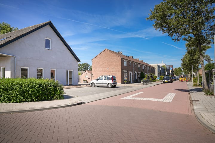 Foto 19 van Oranjelaan 1-B