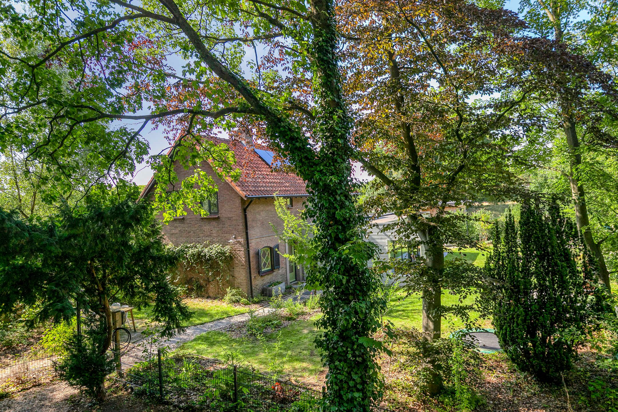 Foto 27 van Willibrordusweg 195