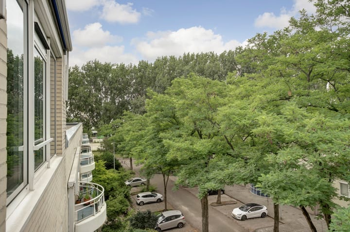 Foto 25 van Krooswijkhof 35